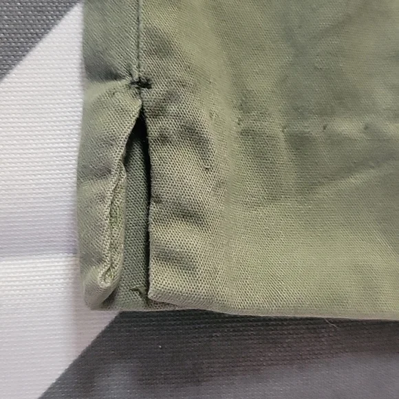 Knee length shorts - Picture 3 of 6